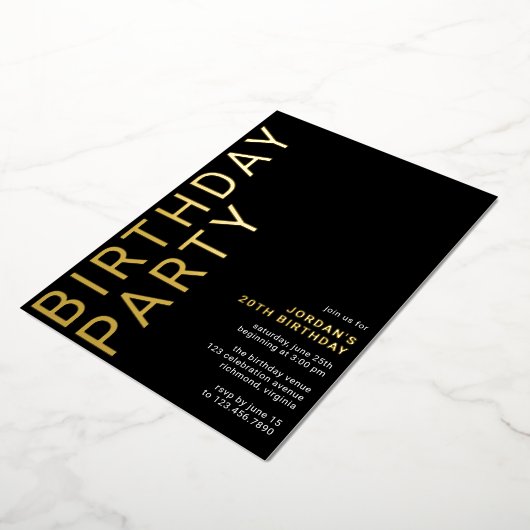 Zwart en Goud Modern Minimaal Elke Leeftijd Verjaa Folie Uitnodiging (Gedraaid)