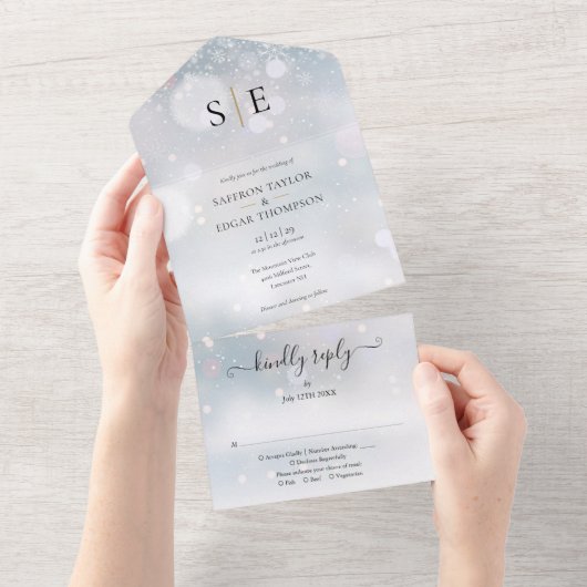 Zwart en Goud Monogram Winter Bruiloft All In One Uitnodiging (Afscheurbaar)