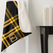 Zwart en goud plaid tartan monogram sherpa deken
