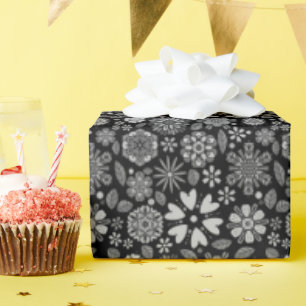 Zwart en grijs retro bloemkunst naadloos patroon cadeaupapier