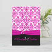 Zwart en Heet Roze Damast Bruiloft Uitnodiging (Staand voorkant)