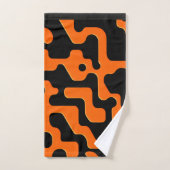 Zwart en oranje doolhof Abstract Geometrisch Patro Bad Handdoek (Handdoek)