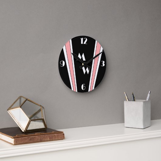 Zwart en roze Art Deco Design Monogrammed Ronde Klok (Kantoor)