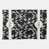 Zwart en wit bloemmotief botanisch goud gemonogram theedoek (Horizontaal)