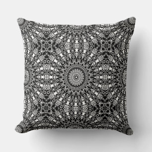 Zwart en Wit Mandala Patroon Kussen