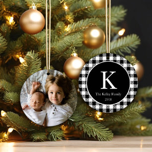 Zwart gecheckte gepersonaliseerde monogram foto keramisch ornament