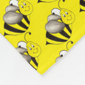 Zwart-gele honing van bijen snijdt de duim in fleece deken (Hoek)