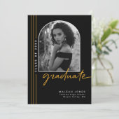 Zwart Goud Elegant Arch Overlay Foto Afstuderen Aankondiging (Staand voorkant)