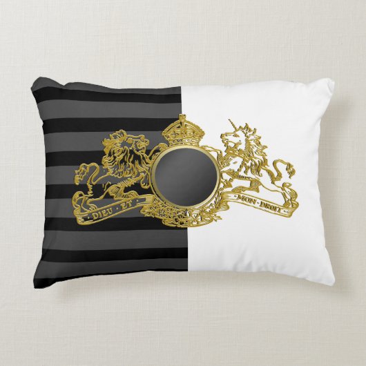 Zwart Goud Embleem Witte Tuxedo Ring Drager Kussen (Voorkant)