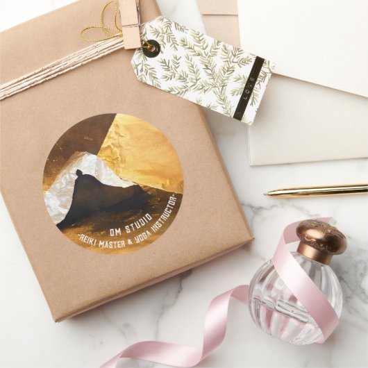 Zwart Goud Yoga Meditatie Instructeur Reiki Master Ronde Sticker (Geschenken)