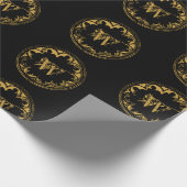 Zwart & goudbijtend monogram cadeaupapier (Hoek)