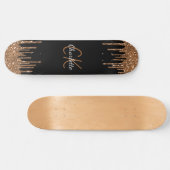 Zwart goudglitter druppelt monogram elegant monogr skateboard (Horizontaal)