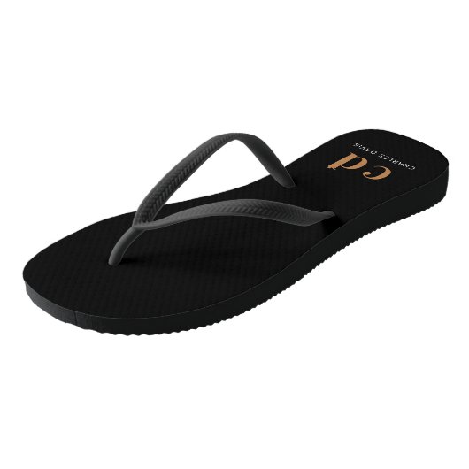 Zwart goudmonogram initialen naam minimalistisch teenslippers (Schuin)