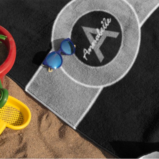Zwart grijs monogram op maat strandlaken