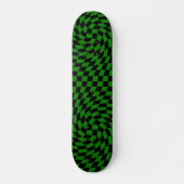 Zwart & Groen Vervormd Check Geruit Patroon Skateboard (Voorkant)