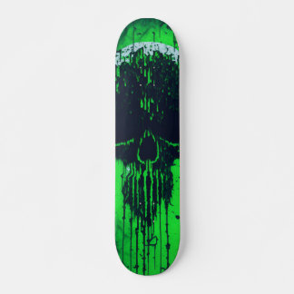 Zwart-groene computer code schedel skateboard