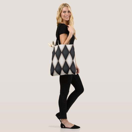 Zwart. Harlequin Pattern & White Diamond Check Draagtas (Op model)