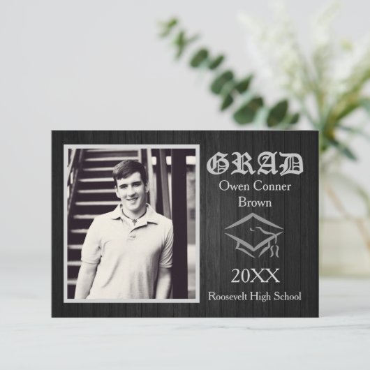 Zwart Hout met Pet - 3x5 Afstuderen Aankondiging (Staand voorkant)