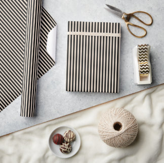 zwart & ivoor streep cadeaupapier
