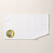 Zwart karaat man dat een zwarte trainingstas schop bad handdoek (Handdoek)
