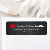 Zwart karton Mustache en Kiss Custom Monogram Etiket (Insitu)