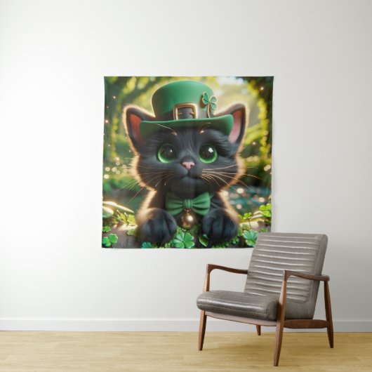 Zwart Kitten in Groen St. Patrick's Day Kleding Wandkleed (In situ)