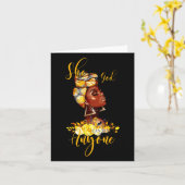 Zwart meisje dat ze knielt voor God kan Chr Kaart (Gele Bloem)