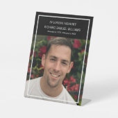 Zwart minimaal in liefdevolle geheugen aangepaste reclamebord met voetstuk (Voorkant)