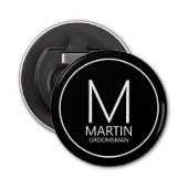 Zwart Modern Gepersonaliseerd Monogram & Naam Groo Button Flesopener (Voorkant)