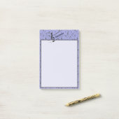 Zwart muzikaal gepersonaliseerd post-it® notes (Op bureau)