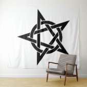 Zwart omgekeerd pentagram wandkleed (In Situ (horizontaal))