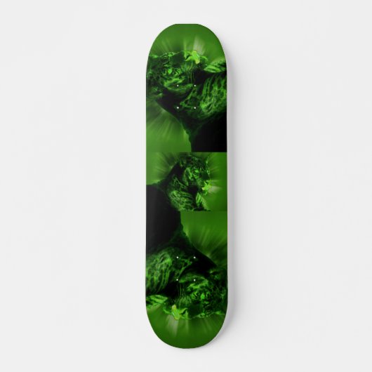 Zwart panter op groen skateboard (Voorkant)