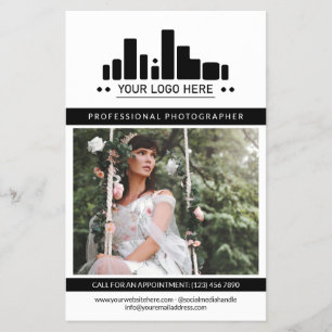 Zwart Professionele Fotograaf Logo Grote Foto Flyer