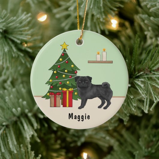 Zwart Pug Schattige Cartoon Dog Met Een Kerstboom Keramisch Ornament (Boom)