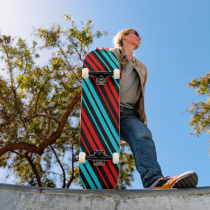 Zwart Rood Blauw Strepen Patroon Skateboard