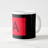 Zwart Rood Monogram Initiaal Letter Modern Plain Extra Grote Beker (Voorkant rechts)