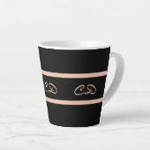 Zwart roos goudmonogram initiaal elegant script latte mok (Rechterhoek)