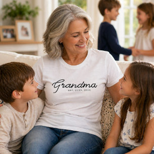 Zwart Schrift Oma Opgericht T-shirt