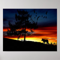 Zwart silhouet van Wolf, vogels en bomen in de zon