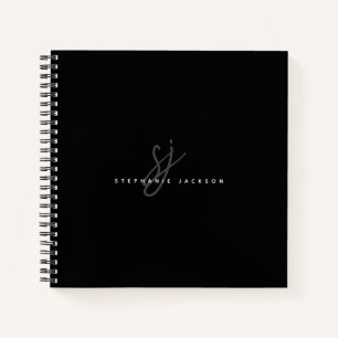 Zwart Simple Script Initiaal Monogram Notitieboek