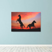 Zwart stallonsilhouette olie schilderend afdrukken (Insitu (Houten vloer))