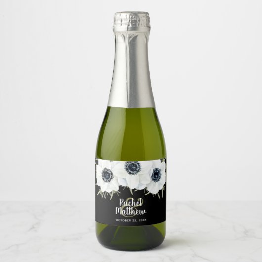 Zwart-wit Anemonen Bloemen Waterverf Mini Sparkling Wijnetiket (Voorkant)