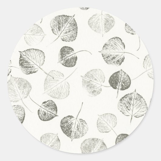 Zwart-wit Aspen bladeren ontwerp © Sandy Long Ronde Sticker (Voorkant)