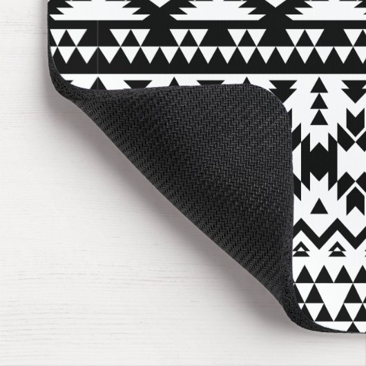Zwart-wit Azteeks geometrisch vectorpatroon Muismat (Hoek)
