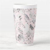 Zwart-wit behang met een prachtig blad de latte mok (Voorkant)