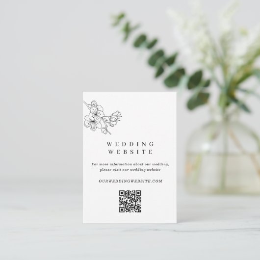Zwart & Wit Bloemen Trouwwebsite QR Code Informatiekaartje (Staand voorkant)