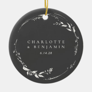 Zwart-wit bloemenkrans monogram naam keramisch ornament