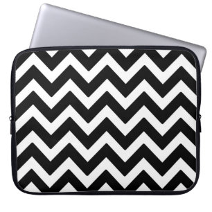 Zwart-wit Chevron Zigzag Geometric Pattern Laptop Sleeve