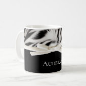 Zwart Wit Chic Zebra Print Bow Koffiemok (Voorkant links)
