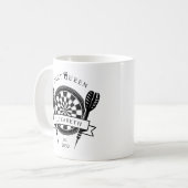 Zwart-wit Custom Name Dart Queen Coffee Mok (Voorkant links)